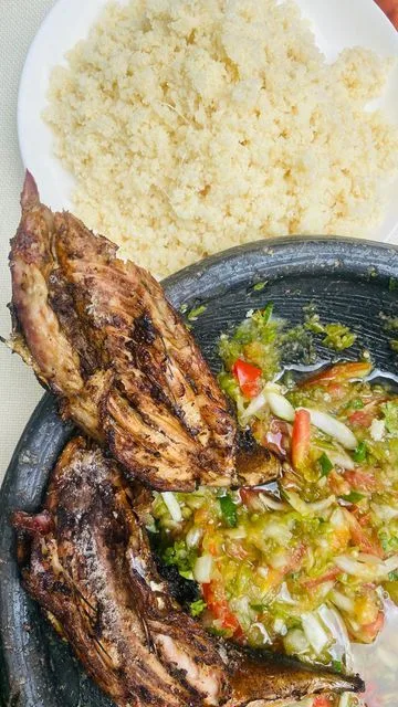 Apf Attieké poisson fumé  avec attieké